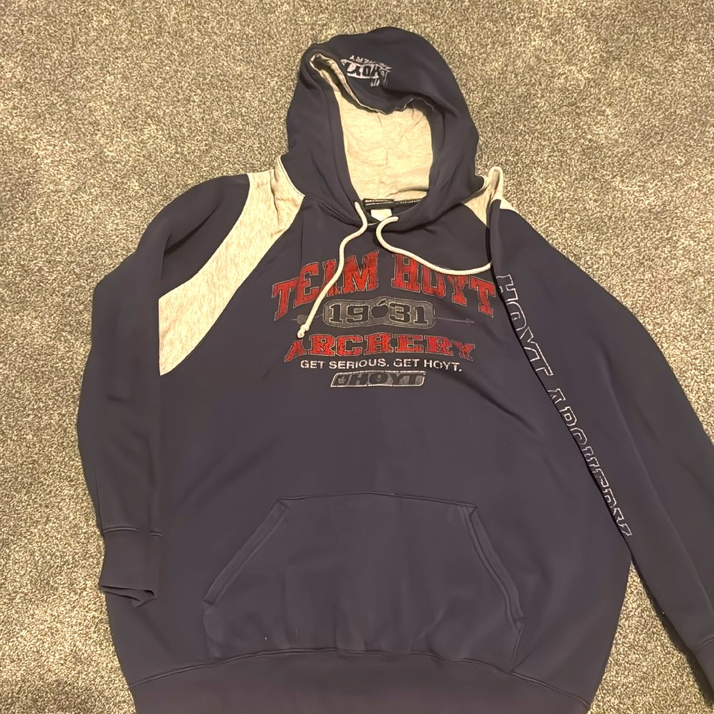 Hoyt Archery Hoodie Large